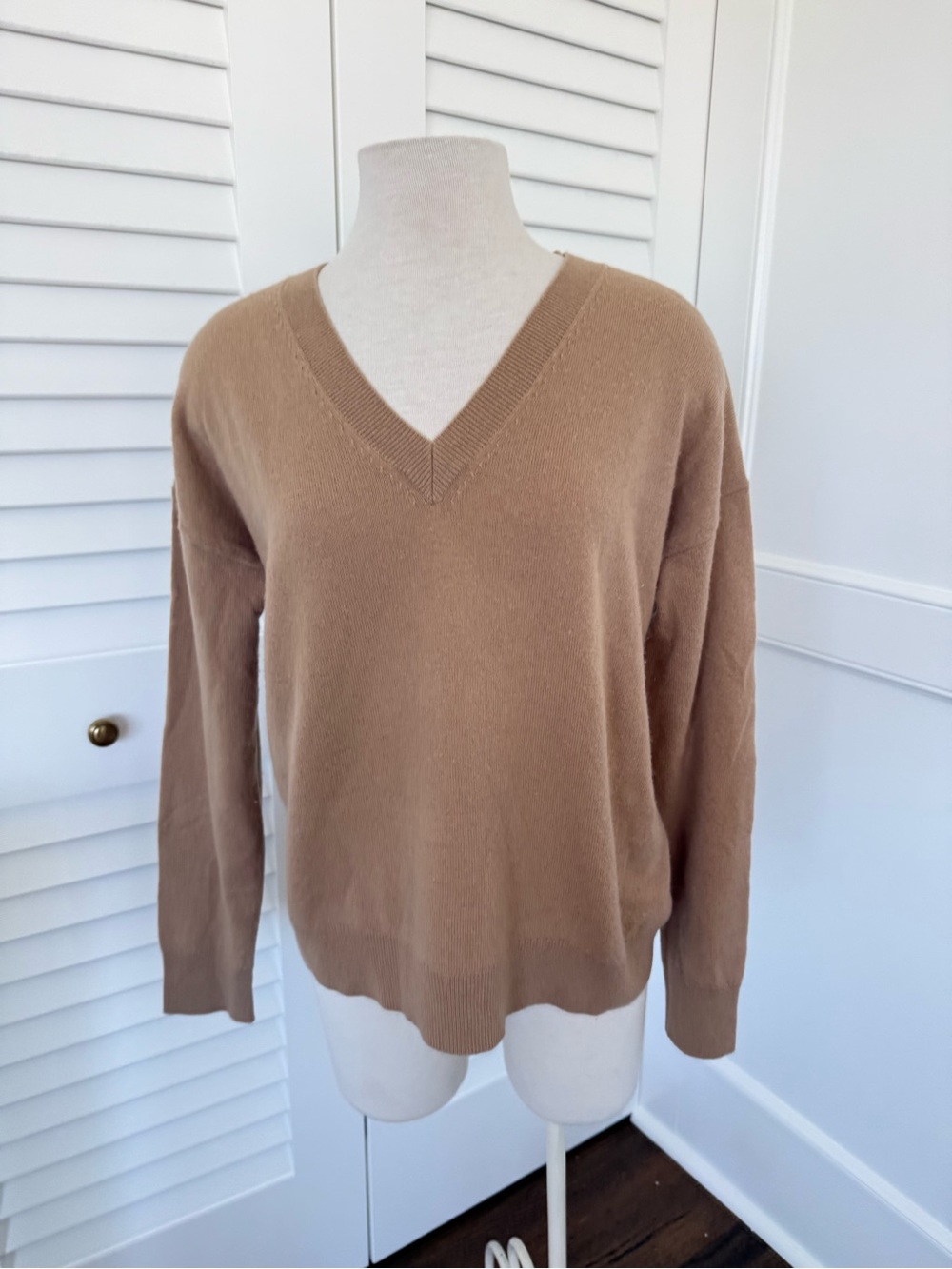 Nordstrom Tan V-Neck Cashmere Sweater
